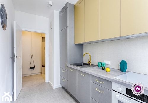 Małe mieszkanie 2 pokoje - Kuchnia, styl minimalistyczny - zdjęcie od Fabryka Nastroju Izabela Szewc