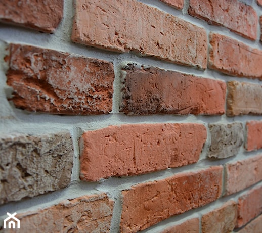 7 zalet starej cegły – sprawdź, dlaczego warto mieć ją w swoim mieszkaniu  