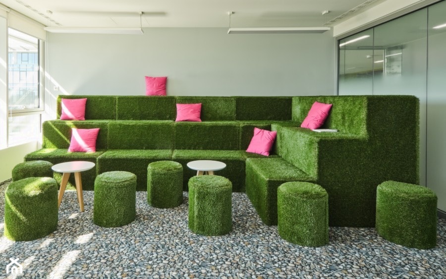 Rewitalizacja biura T-Mobile - Średnie z sofą białe biuro, styl nowoczesny - zdjęcie od A+D Retail Store Design