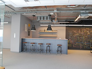 Biuro dla hiszpańskiej firmy - Safira - Wnętrza publiczne - zdjęcie od A+D Retail Store Design