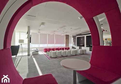 Rewitalizacja biura T-Mobile - Biuro, styl nowoczesny - zdjęcie od A+D Retail Store Design