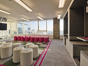 Rewitalizacja biura T-Mobile - Biuro, styl nowoczesny - zdjęcie od A+D Retail Store Design