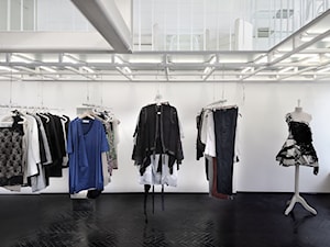 Atelier Joanny Klimas - Wnętrza publiczne, styl skandynawski - zdjęcie od A+D Retail Store Design