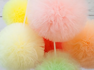 Pompony tiulowe - zdjęcie od My Label