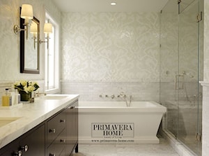Łazienka w stylu Glamour z obrazem z mozaiki - Mała z lustrem z dwoma umywalkami z marmurową podłogą z punktowym oświetleniem łazienka z oknem, styl glamour - zdjęcie od PRIMAVERA-HOME.COM