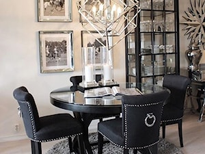 Obrazy w lustrzanych ramach - Średnia biała jadalnia w salonie, styl glamour - zdjęcie od PRIMAVERA-HOME.COM