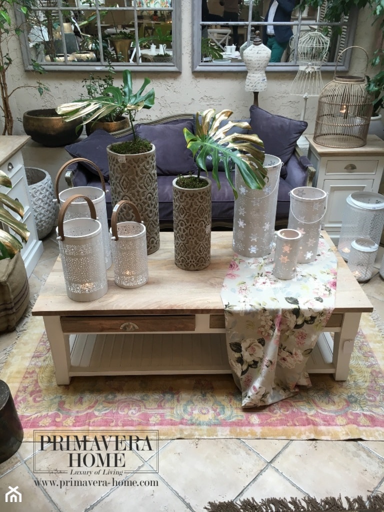 Wnętrza w stulu PROWANSALSKIM I SHABBY CHIC - Mały szary salon, styl tradycyjny - zdjęcie od PRIMAVERA-HOME.COM