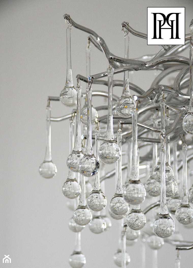 Nowoczesne oświetlenie - srebrny kryształowy żyrandol w stylu Glamour - zdjęcie od PRIMAVERA-HOME.COM - Homebook