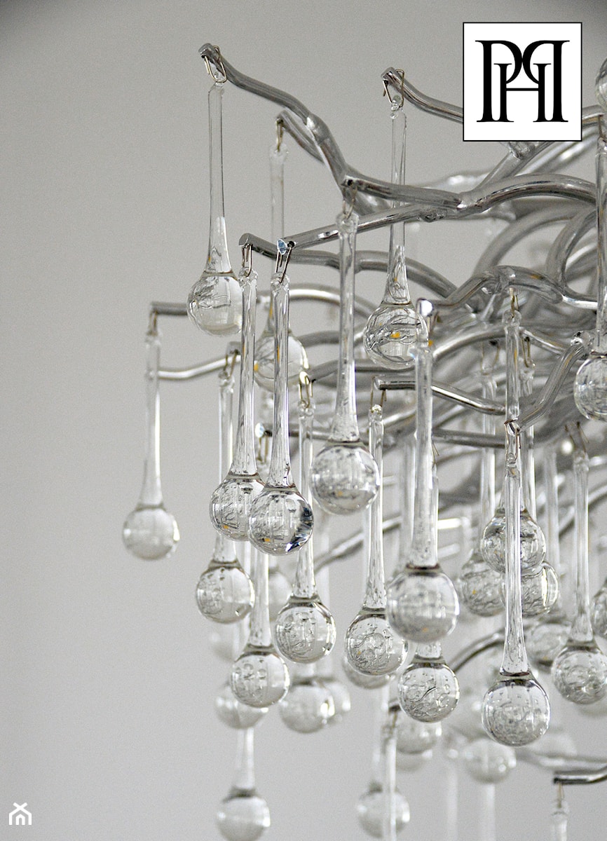 Nowoczesne oświetlenie - srebrny kryształowy żyrandol w stylu Glamour - zdjęcie od PRIMAVERA-HOME.COM