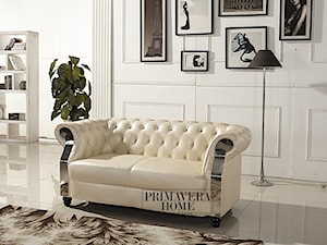 Nowoczesna sofa bała MODERN GLAMOUR - Biały salon z bibiloteczką, styl nowoczesny - zdjęcie od PRIMAVERA-HOME.COM