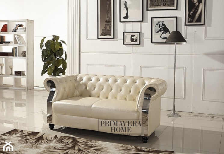 Nowoczesna sofa bała MODERN GLAMOUR - Biały salon z bibiloteczką, styl nowoczesny - zdjęcie od PRIMAVERA-HOME.COM