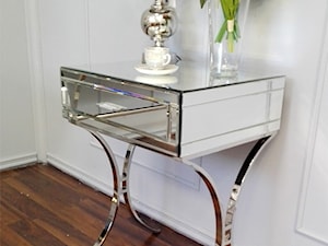 Meble lustrzane w stylu nowojorskim - Mała biała sypialnia, styl glamour - zdjęcie od PRIMAVERA-HOME.COM