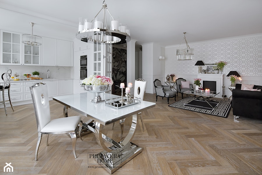 Apartament w stulu Glamour - luksusowe wnetrza: salon, sypialnia, kuchnia, łazie - Średnia biała jadalnia w salonie w kuchni - zdjęcie od PRIMAVERA-HOME.COM