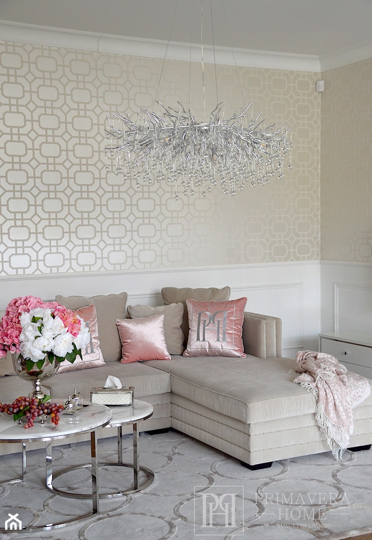 Elegancka tapicerowana sofa narożnik glamour - salon w styly glamour - zdjęcie od PRIMAVERA-HOME.COM - Homebook