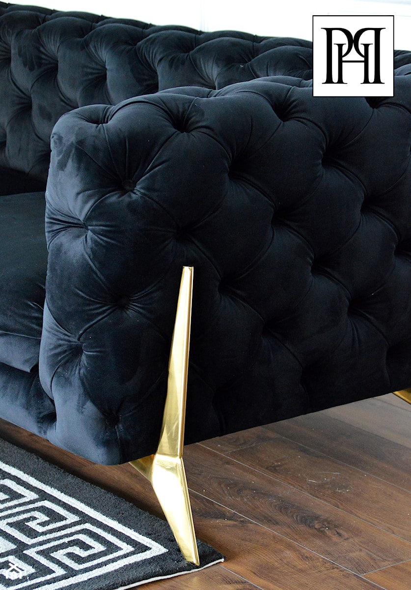 Meble tapicerowane - czarna elegancka sofa w stylu Glmaour - zdjęcie od PRIMAVERA-HOME.COM