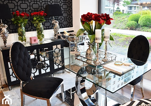 Stół i krzesła do jadalni ze stali w stylu Glamour i Nowoczesnym - Mała beżowa jadalnia w salonie w kuchni, styl glamour - zdjęcie od PRIMAVERA-HOME.COM