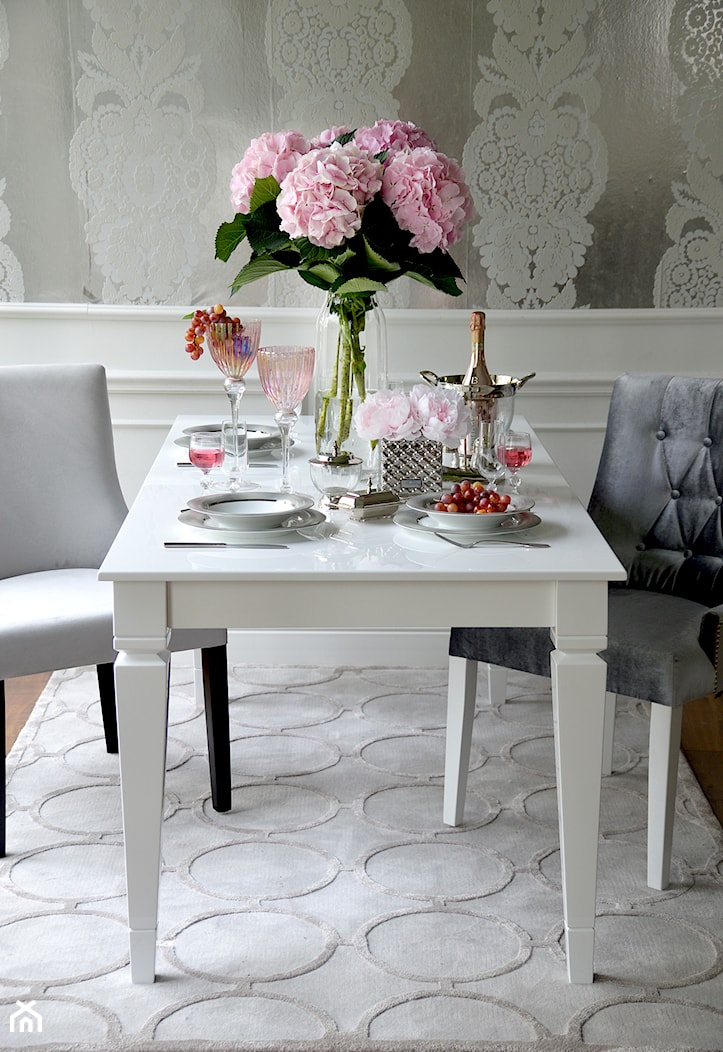 Jadalnia w stylu klasycznym - meble lakierowane stół glamour - zdjęcie od PRIMAVERA-HOME.COM - Homebook