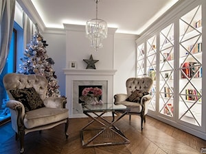 Wnętrza w stylu Modern Classic - Mały biały salon, styl glamour - zdjęcie od PRIMAVERA-HOME.COM
