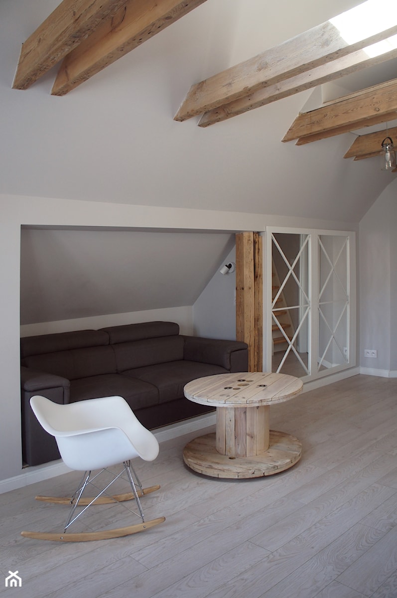 Moje mieszkanie - Średni biały salon, styl skandynawski - zdjęcie od Anna Wrona