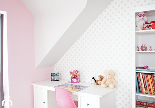Pokój małej tancerki - Średni biały różowy szary pokój dziecka dla dziecka dla dziewczynki - zdjęcie od Anna Wrona