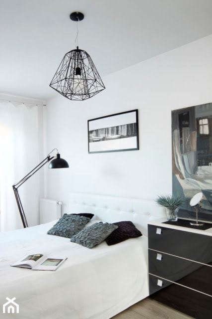 mieszkanie trzy kolory - Sypialnia, styl nowoczesny - zdjęcie od Studio Projektowe Atoato