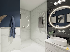 Duża łazienka z owalnym podświetlanym lustrem - zdjęcie od Studio Projektowe Atoato