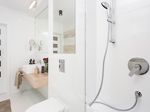 Fabryka Czekolady VII - Średnia bez okna z lustrem z punktowym oświetleniem łazienka, styl nowoczesny - zdjęcie od Justyna Lewicka Design