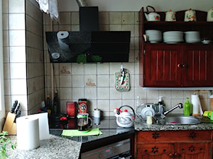 Kuchna na wsi. - Biała szara kuchnia, styl rustykalny - zdjęcie od Justyna Lewicka Design