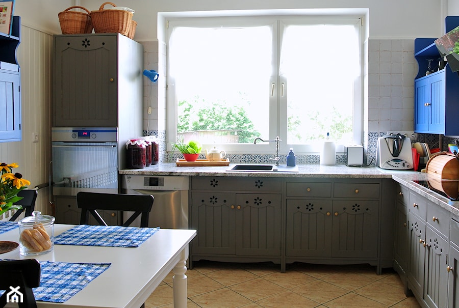 Kuchna na wsi. - Kuchnia, styl rustykalny - zdjęcie od Justyna Lewicka Design