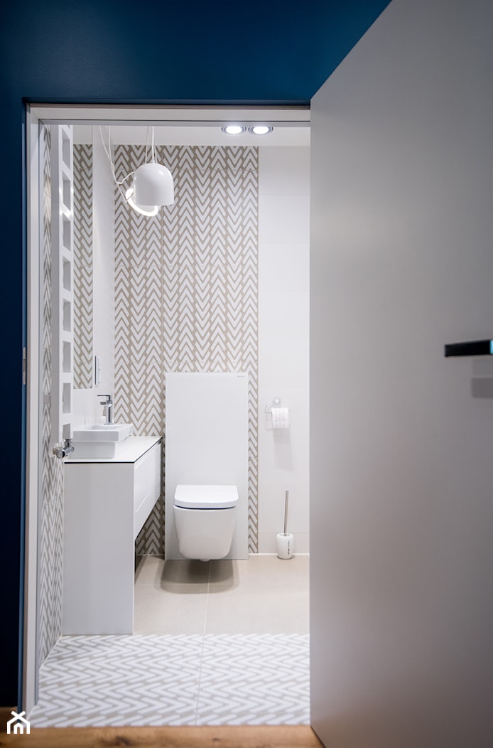 Wakacje w Mikołlowie - Średnia z punktowym oświetleniem łazienka, styl nowoczesny - zdjęcie od Concept JO ANA - Homebook