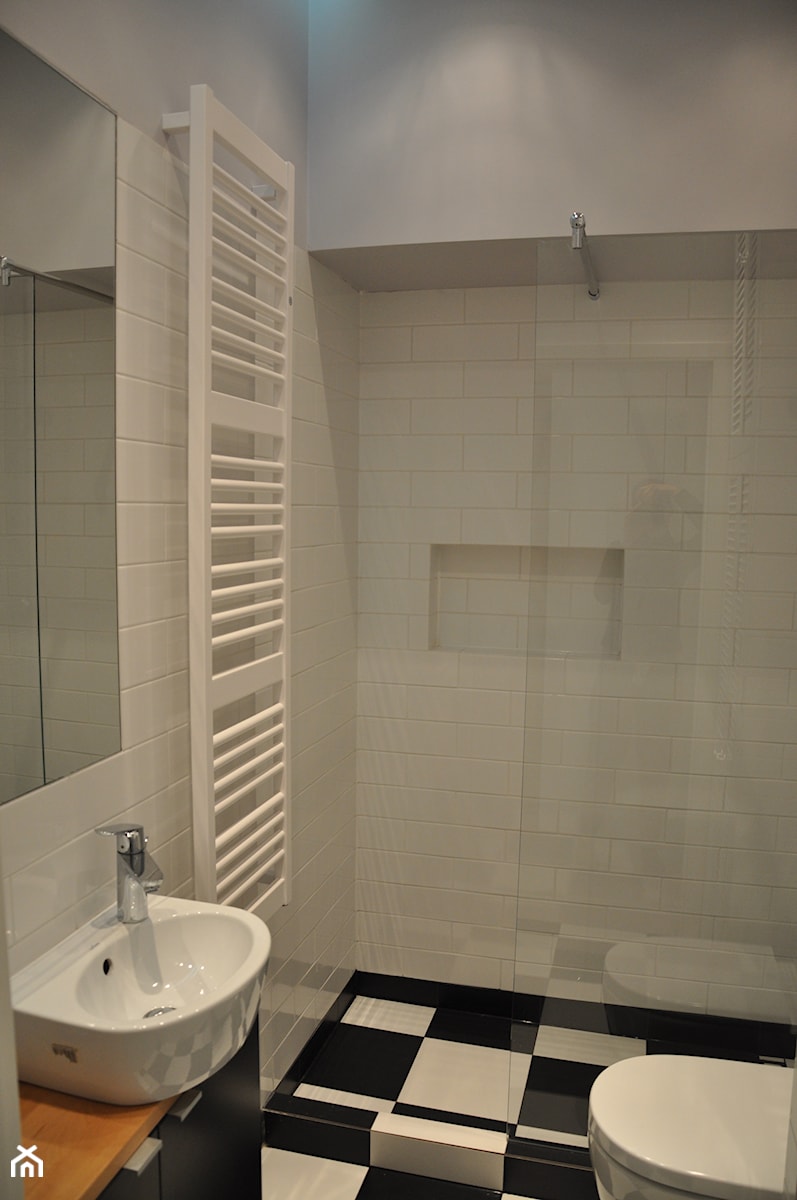 JÓZEFA / wielka metamorfoza - Mała łazienka, styl nowoczesny - zdjęcie od NIESKROMNE PROGI