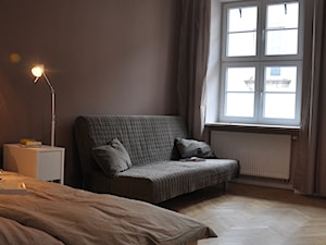 JÓZEFA / wielka metamorfoza - Duża brązowa sypialnia, styl skandynawski - zdjęcie od NIESKROMNE PROGI
