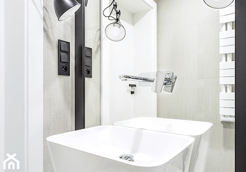Dom jednorodzinny - Mała bez okna z lustrem łazienka, styl nowoczesny - zdjęcie od Maciejewska Design