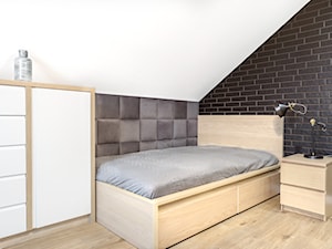 Dom jednorodzinny - Mały biały czarny pokój dziecka dla nastolatka dla chłopca dla dziewczynki, styl nowoczesny - zdjęcie od Maciejewska Design