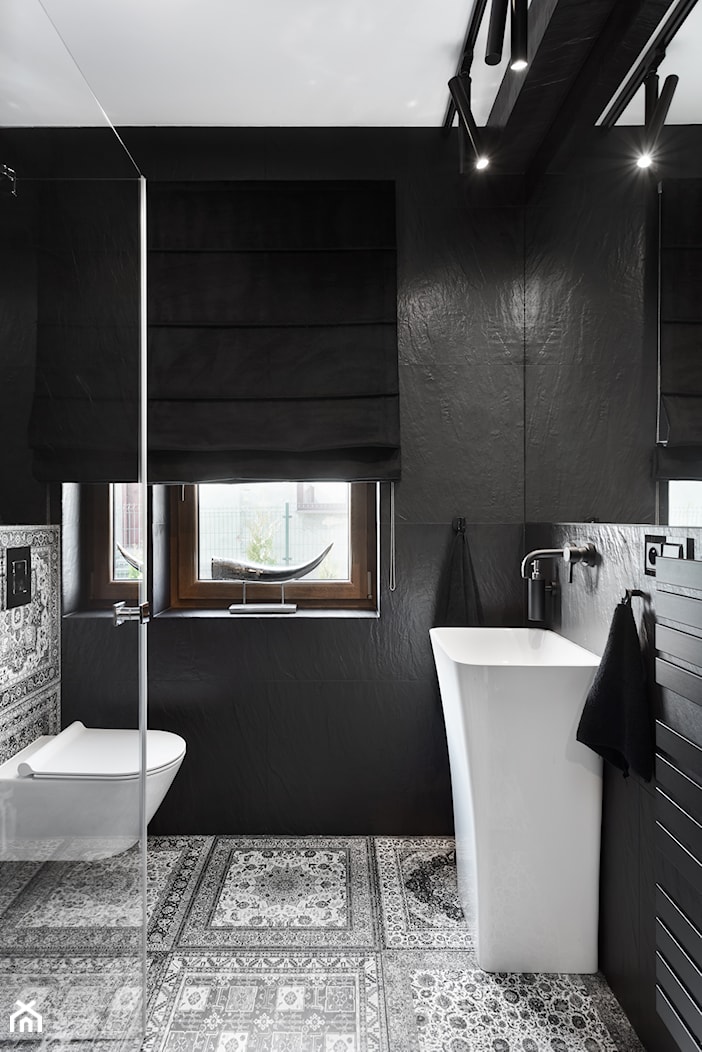 czarna łazienka - zdjęcie od Maciejewska Design - Homebook