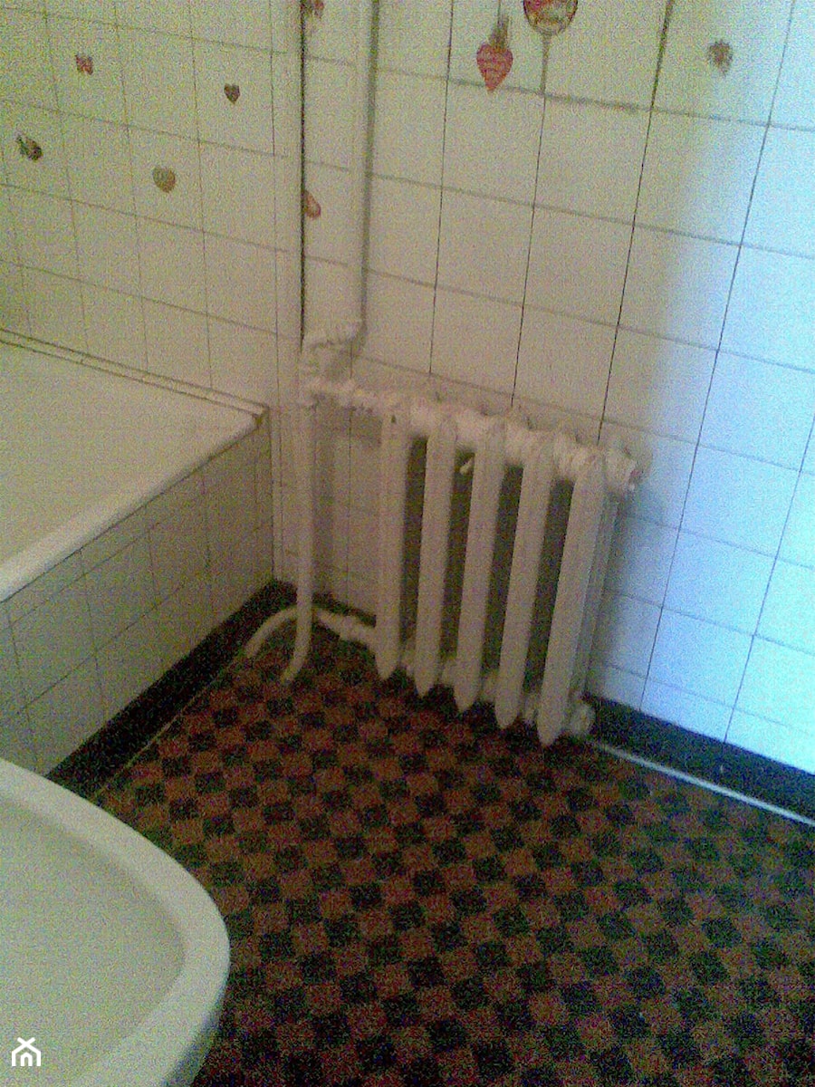 Stara łazienka przed remontem. - zdjęcie od Krupa Usługi Remontowe