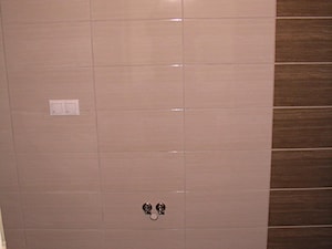 Wykończenie łazienki stan developerski 5 m2 - zdjęcie od Krupa Usługi Remontowe