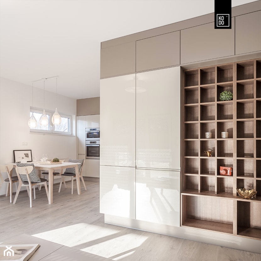 Nowe Kowale - Mały szary salon z kuchnią z jadalnią, styl nowoczesny - zdjęcie od KODO projekty i realizacje wnętrz