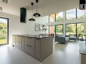 JAKOŚCIOWY MINIMALIZM - Salon, styl minimalistyczny - zdjęcie od KODO projekty i realizacje wnętrz