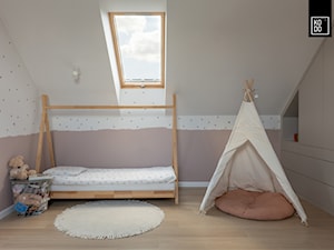 JAKOŚCIOWY MINIMALIZM - Pokój dziecka, styl minimalistyczny - zdjęcie od KODO projekty i realizacje wnętrz