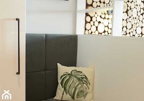 Mieszkanie inwestycyjne Wisła - Mały biały hol / przedpokój, styl skandynawski - zdjęcie od Bubbles Studio