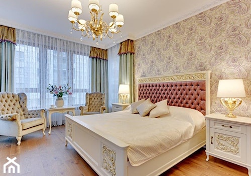 Dwupoziomowy apartament w stylu pałacowym - Duża beżowa sypialnia, styl tradycyjny - zdjęcie od rednetdom