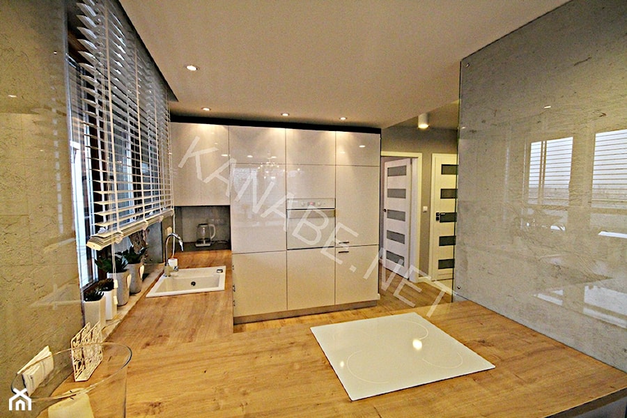 NOWOCZESNY GLAMOUR APARTAMENT 49 m2 - OSIEDLE PARKOWE- KIELCE - Kuchnia, styl nowoczesny - zdjęcie od KAnaBE