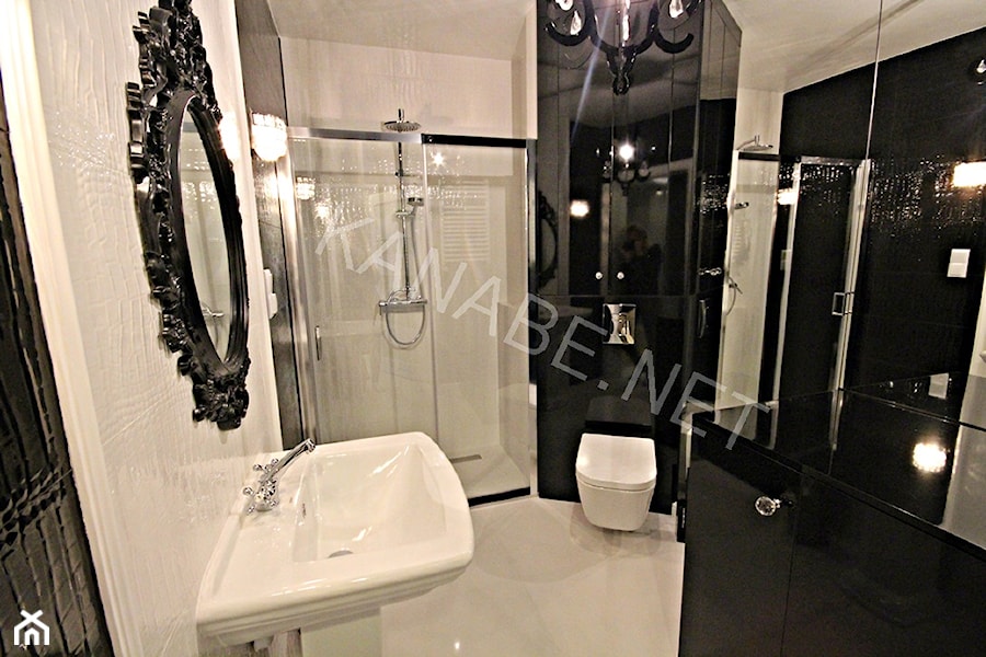 NOWOCZESNY GLAMOUR APARTAMENT 49 m2 - OSIEDLE PARKOWE- KIELCE - Łazienka, styl glamour - zdjęcie od KAnaBE