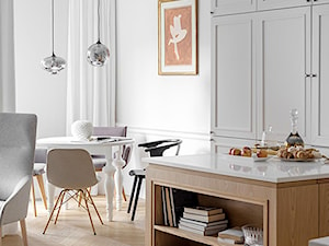 Miejski Styl - konkurs - Mała biała jadalnia w salonie, styl tradycyjny - zdjęcie od DOMagała Design