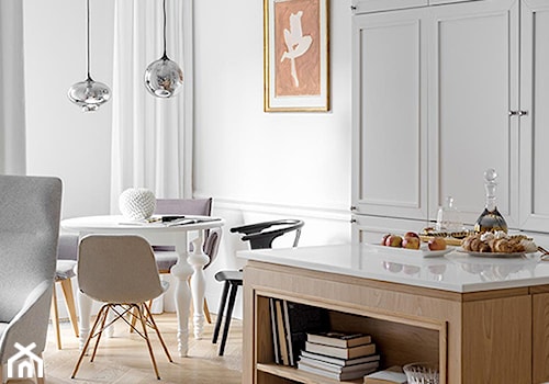 Miejski Styl - konkurs - Mała biała jadalnia w salonie, styl tradycyjny - zdjęcie od DOMagała Design