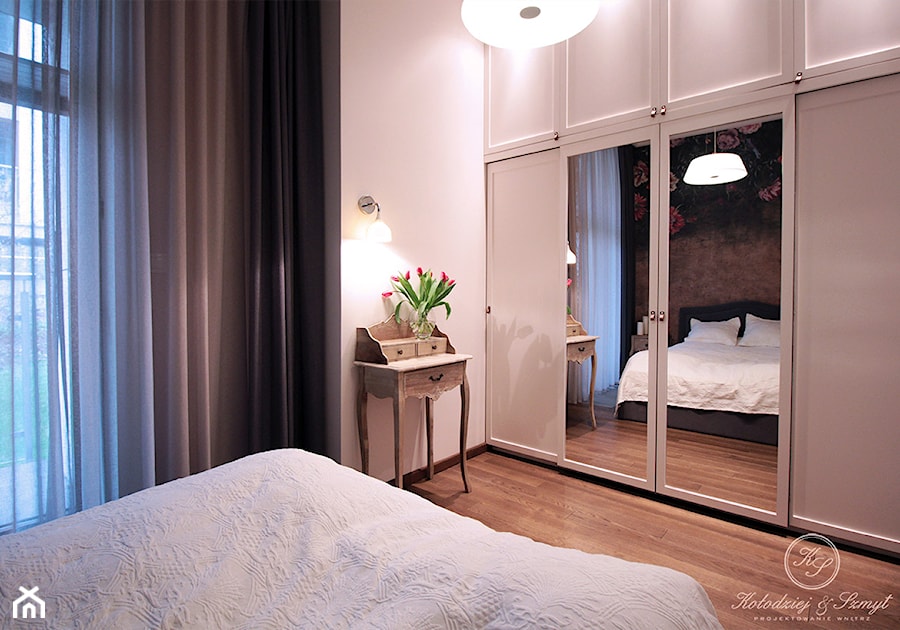 PARIS - Średnia biała sypialnia, styl prowansalski - zdjęcie od Kołodziej & Szmyt Projektowanie Wnętrz