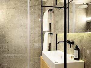 Sopocki apartament w stylu Retro, 50m2 - Mała łazienka, styl nowoczesny - zdjęcie od studio POTORSKA