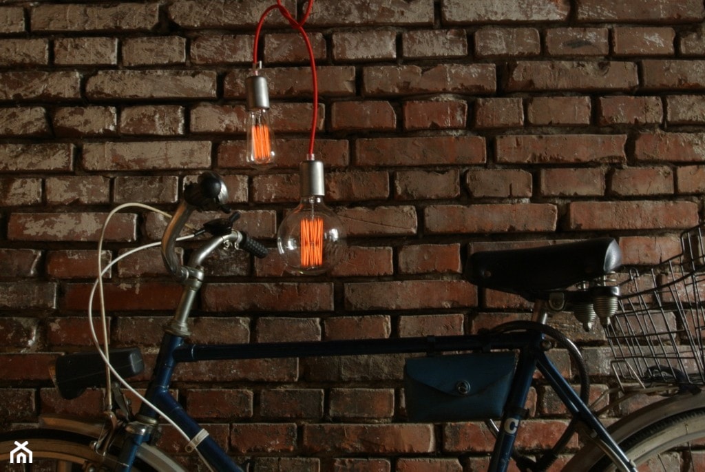 Lampa wisząca loft kolrowe kable z industrialną oprawką - zdjęcie od IminDesign - Homebook