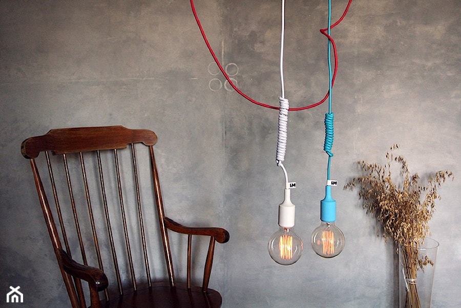 lampy wiszące kolorowe kable w tekstylnym oplocie z silikonowymi oprawkami - zdjęcie od IminDesign